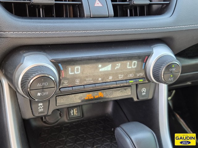 Used 2023 Toyota RAV4 XLE FWD image 23