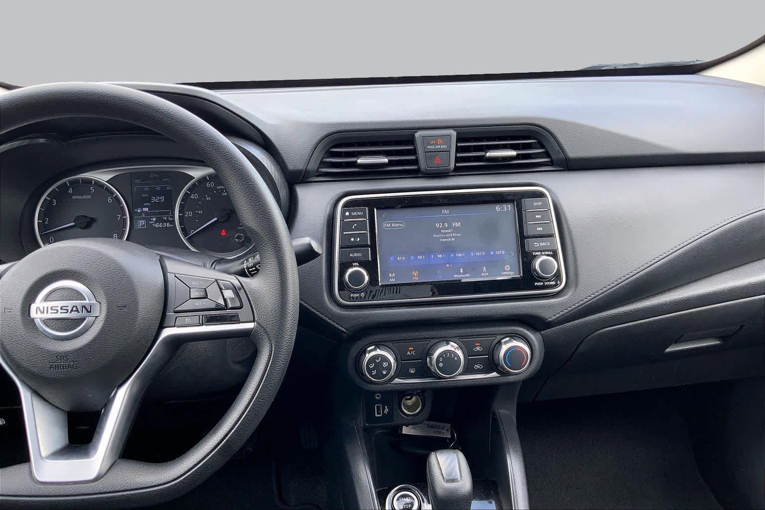 Used 2020 Nissan Versa S FWD image 7