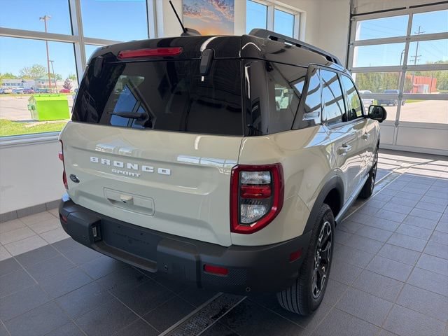 Certified 2025 Ford Bronco Sport Outer Banks w/ Outer Banks Tech Package+ AWD/4WD image 6