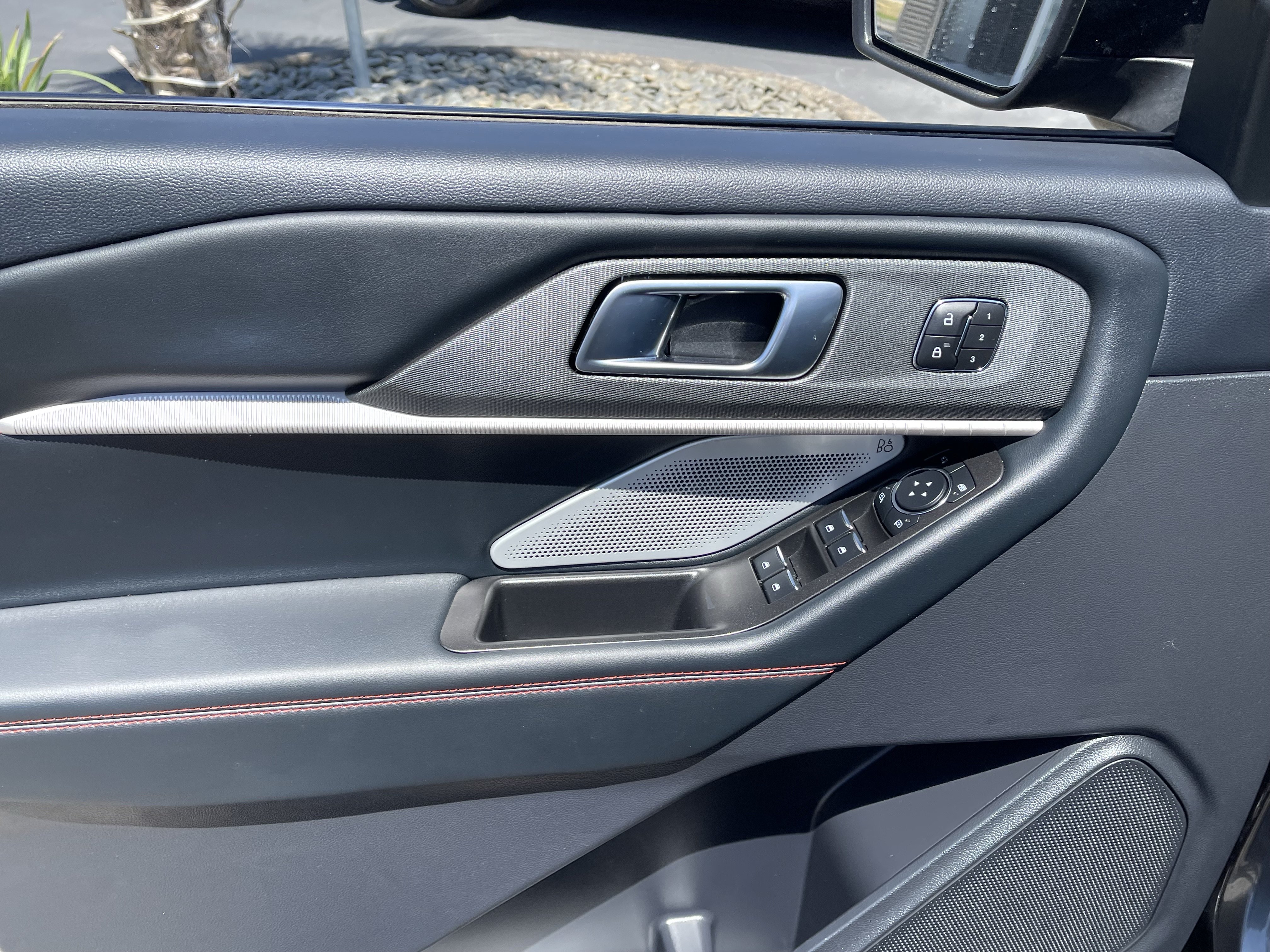 Certified 2025 Ford Explorer ST w/ Sun And Sound Package AWD/4WD image 15