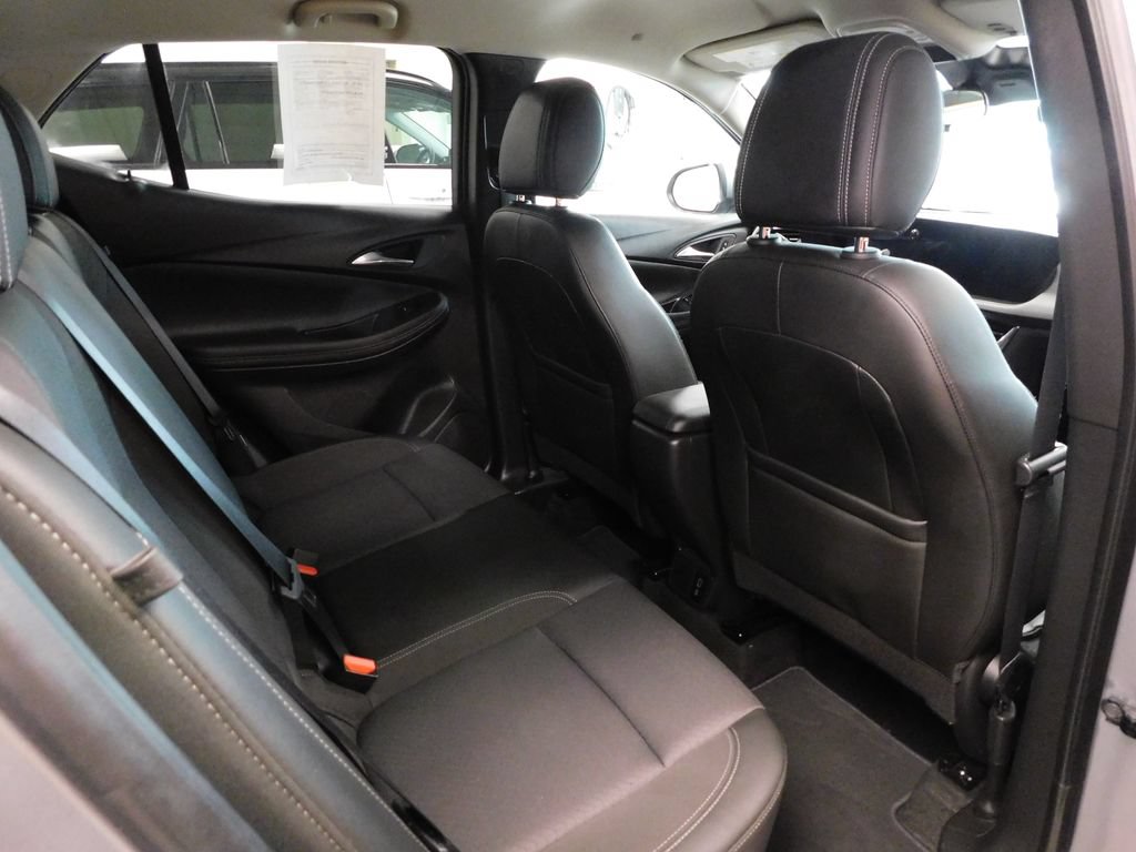 Used 2025 Buick Encore GX Preferred FWD image 47