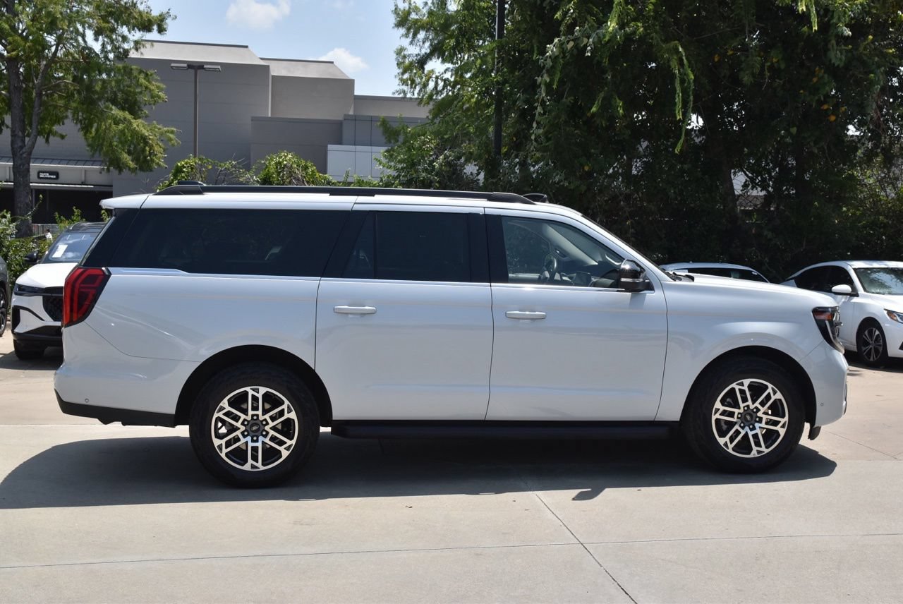 Certified 2025 Ford Expedition Max Active AWD/4WD image 6