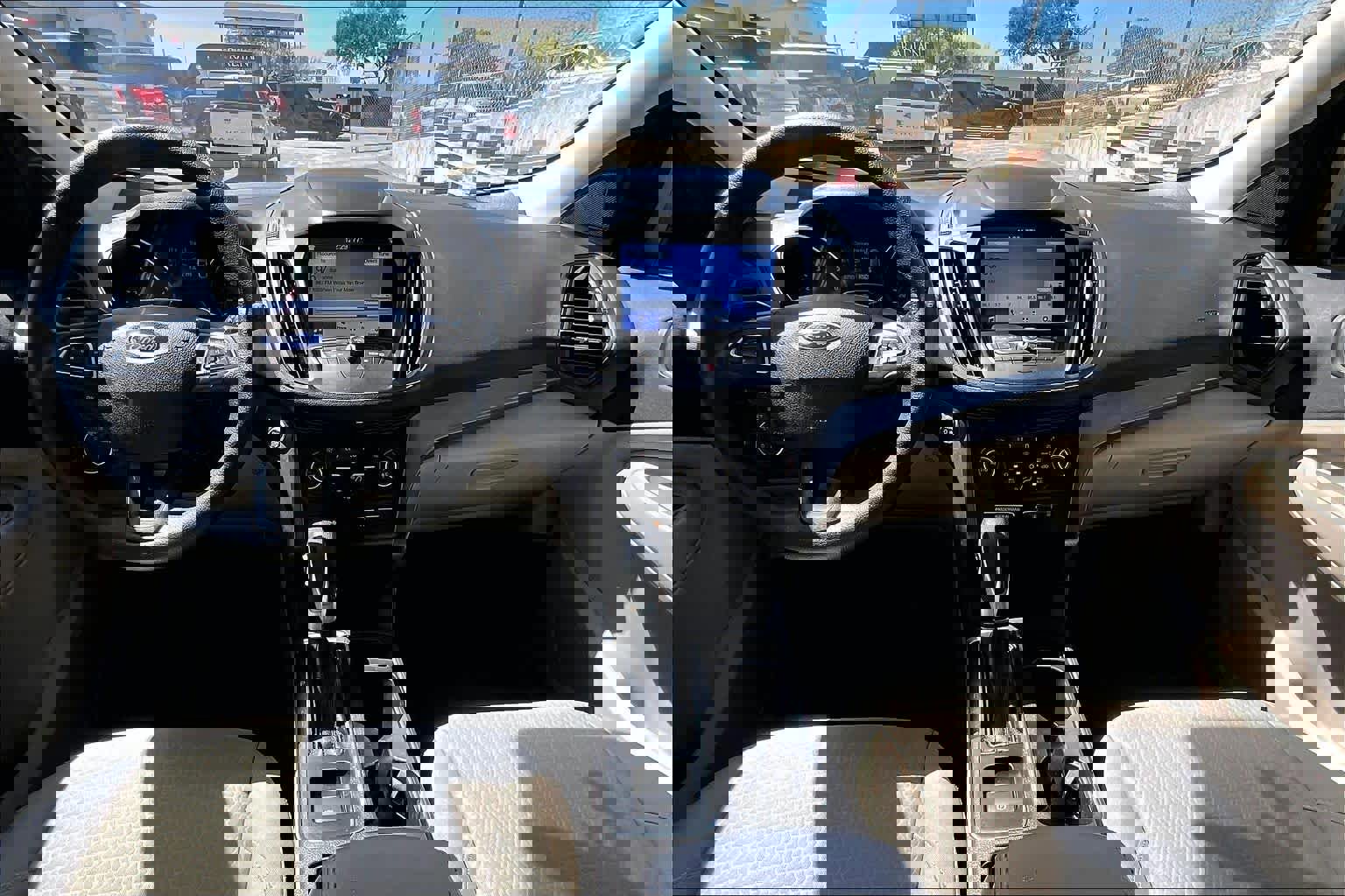 Certified 2019 Ford Escape SE image 18