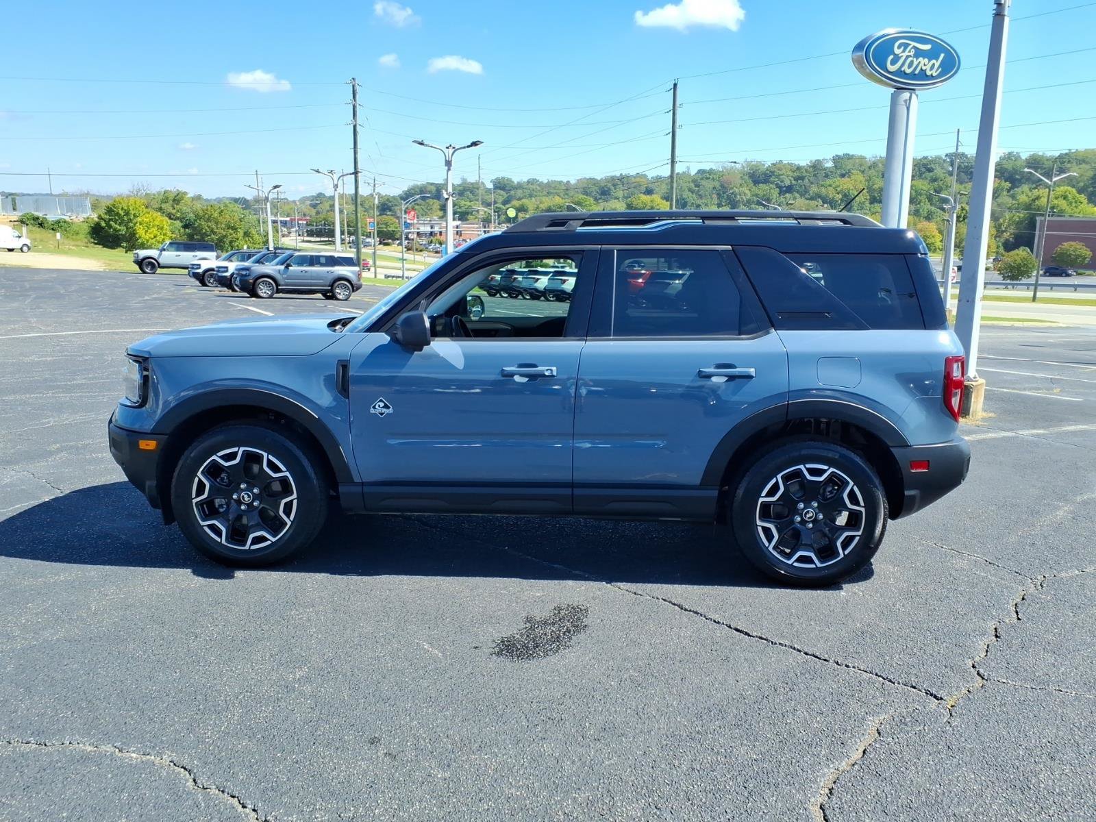 Certified 2025 Ford Bronco Sport Outer Banks w/ Outer Banks Tech Package+ AWD/4WD image 4