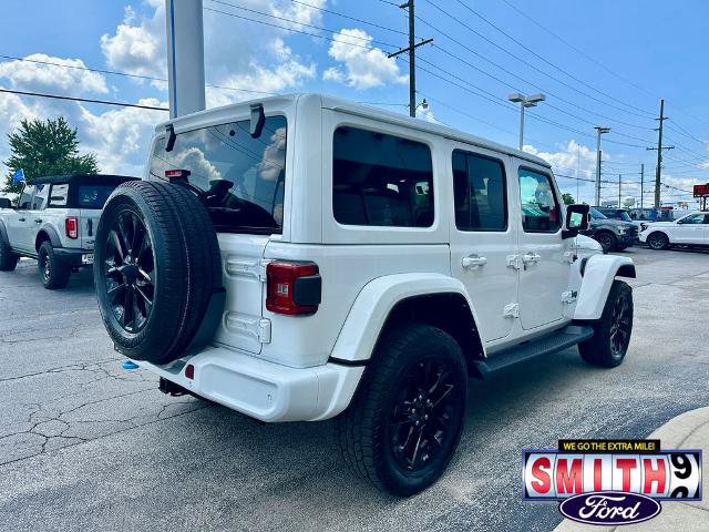 Used 2021 Jeep Wrangler Unlimited Sahara AWD/4WD image 6