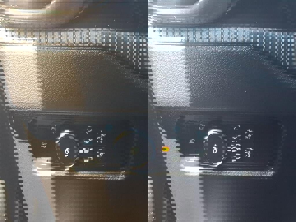 Certified 2025 Ford Ranger XLT w/ Equipment Group 301A High image 30