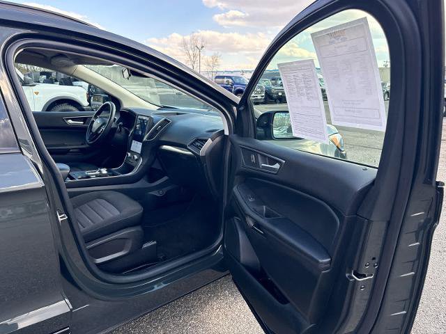 Certified 2023 Ford Edge SE w/ Black Appearance Package AWD/4WD image 8