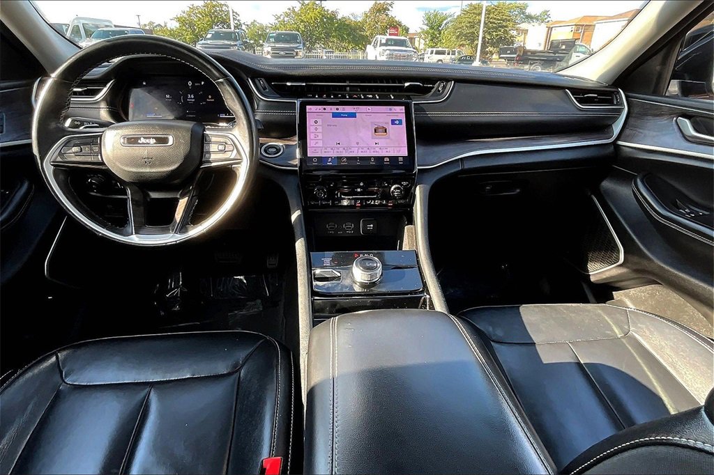 Used 2022 Jeep Grand Cherokee L Limited image 14