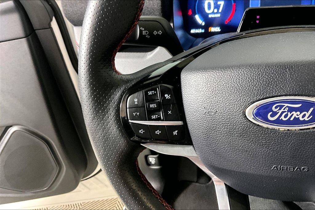 Certified 2025 Ford Explorer ST-Line AWD/4WD image 14