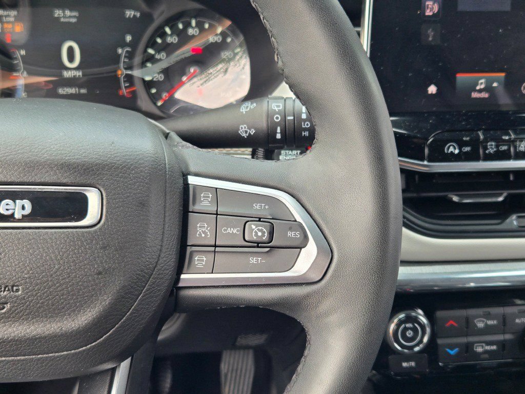 Used 2024 Jeep Compass Limited AWD/4WD image 30