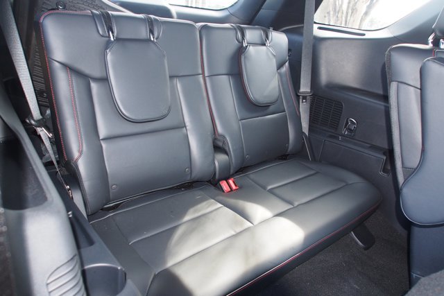 Certified 2025 Ford Explorer ST AWD/4WD image 15