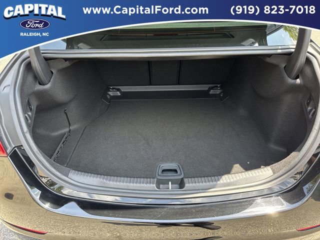 Used 2025 Mercedes-Benz C 300 4MATIC Sedan image 16