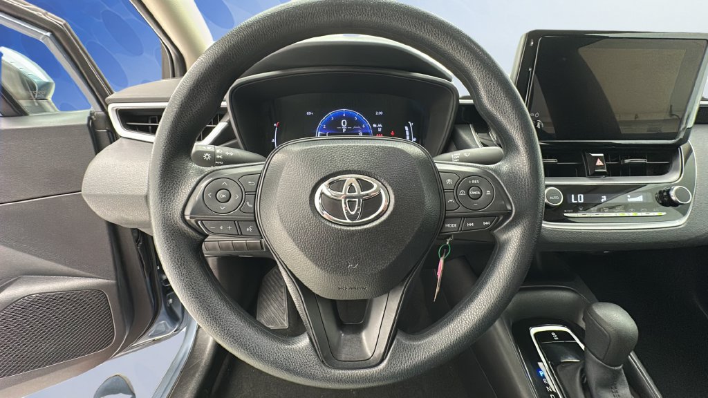 Used 2026 Toyota Corolla LE FWD image 15