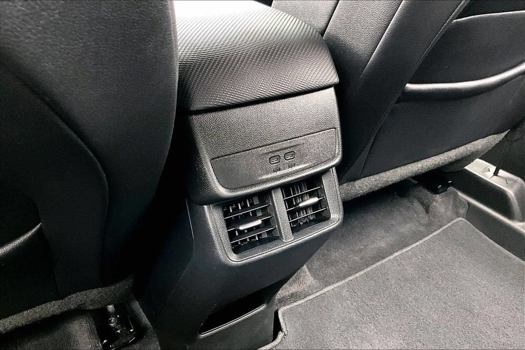 Used 2025 Chevrolet Equinox LT w/ Convenience Package II AWD/4WD image 33