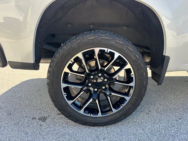 Used 2024 Chevrolet Silverado 1500 LT Trail Boss w/ Convenience Package II AWD/4WD image 34