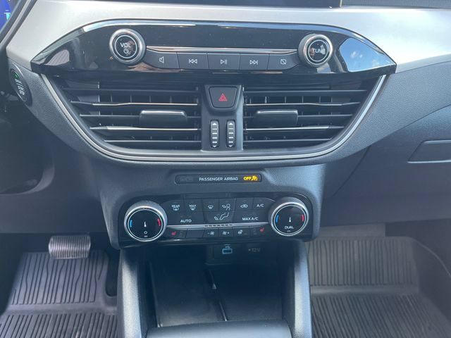 Certified 2022 Ford Escape SEL w/ Technology Package FWD image 35