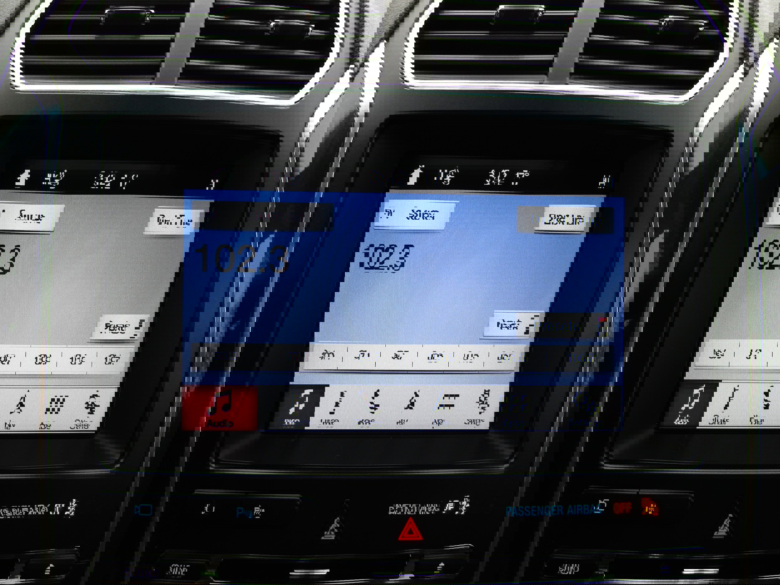 Certified 2017 Ford Explorer Sport w/ Equipment Group 401A image 42