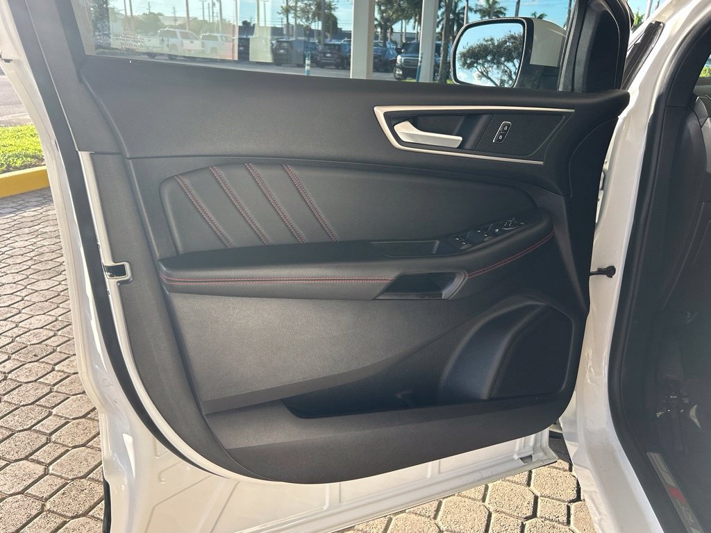 Certified 2021 Ford Edge ST-Line FWD image 34