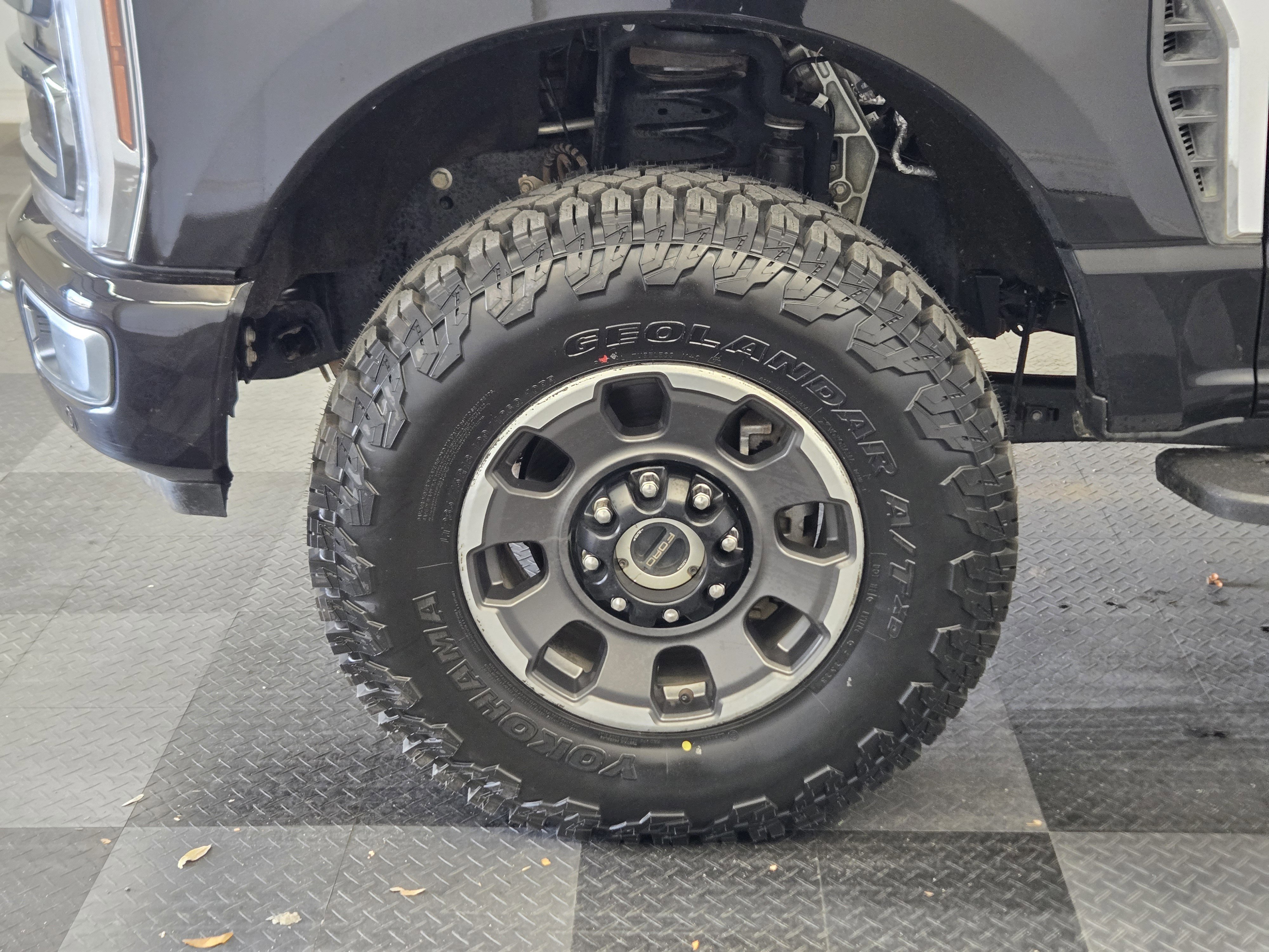 Certified 2024 Ford F250 Platinum w/ Tremor Off-Road Package image 10