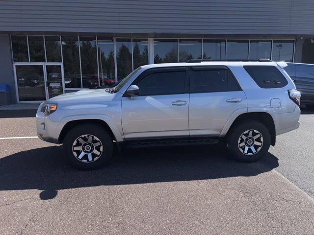 Used 2021 Toyota 4Runner TRD Off-Road AWD/4WD image 2