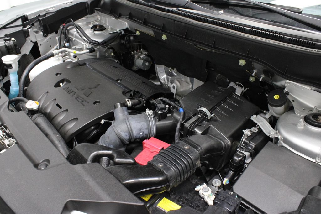 Used 2024 Mitsubishi Outlander Sport ES AWD/4WD image 12