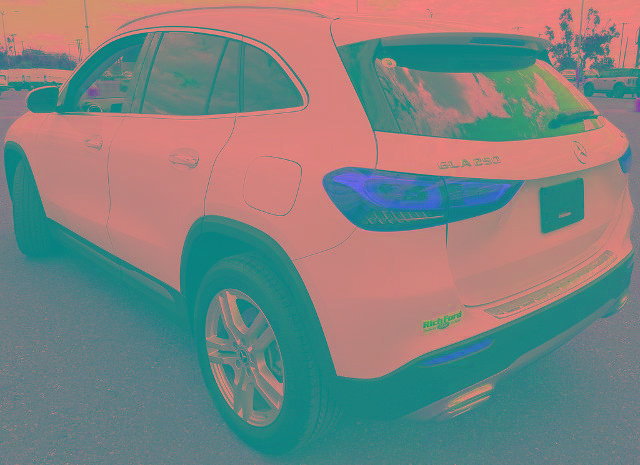 Used 2022 Mercedes-Benz GLA 250 4MATIC image 4