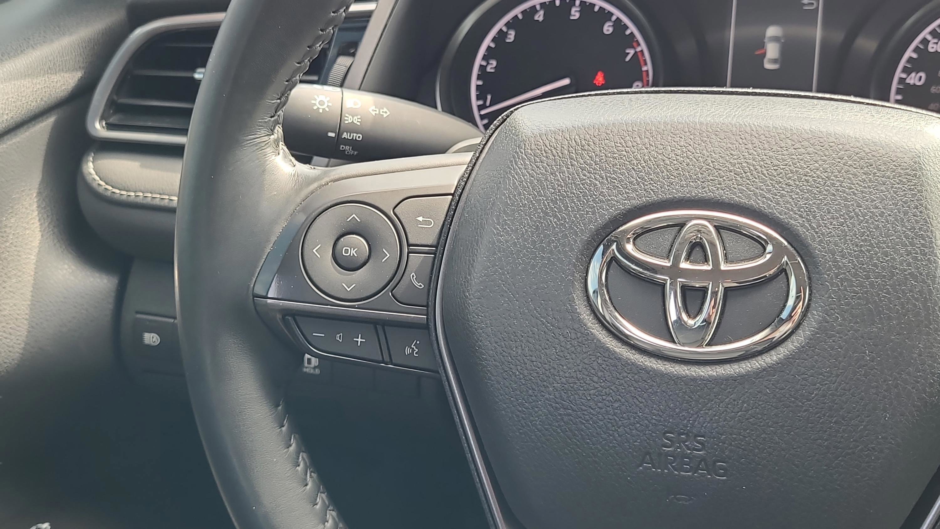 Used 2023 Toyota Camry SE image 12