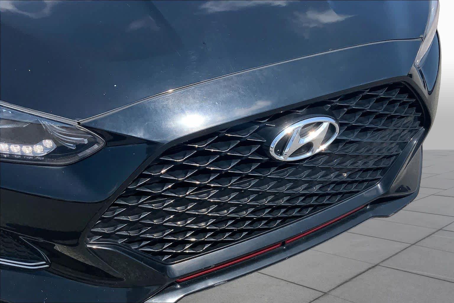 Used 2020 Hyundai Veloster Turbo FWD image 30