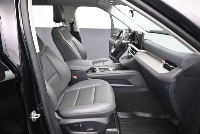 Certified 2025 Ford Explorer Active w/ Active Comfort Package AWD/4WD image 31