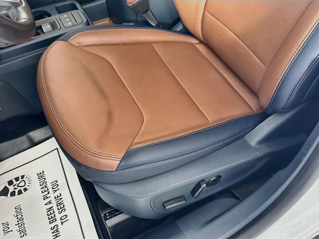 Certified 2024 Ford Maverick Lariat FWD image 20