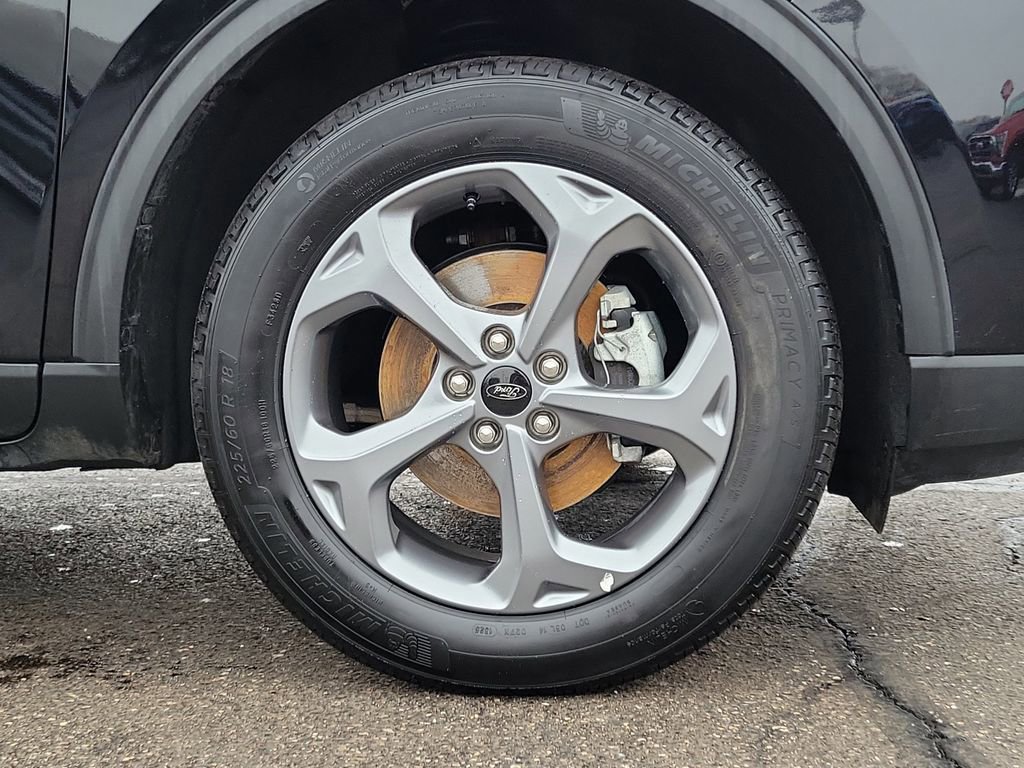 Certified 2025 Ford Escape ST-Line AWD/4WD image 9