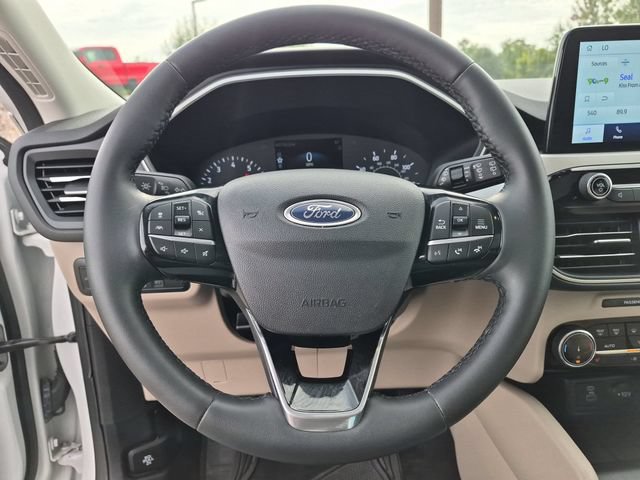 Certified 2022 Ford Escape SEL AWD/4WD image 19