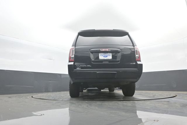 Used 2019 GMC Yukon XL SLT image 32