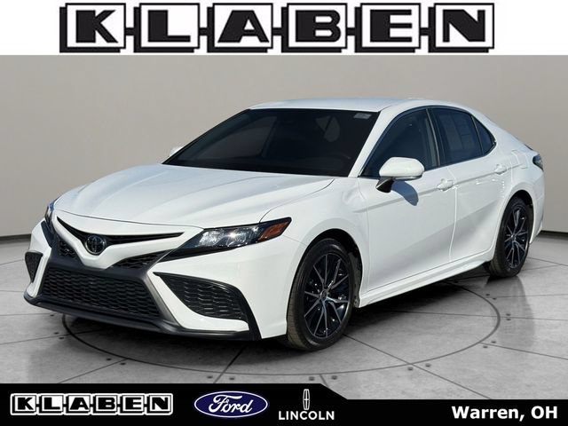 Used 2023 Toyota Camry SE FWD image 1