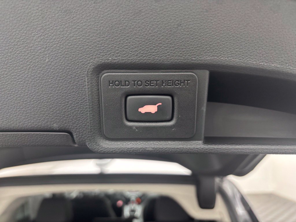 Used 2022 Acura RDX w/ Technology Package AWD/4WD image 11