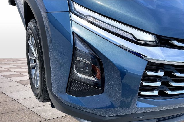 Used 2025 Chevrolet Equinox LT FWD image 30