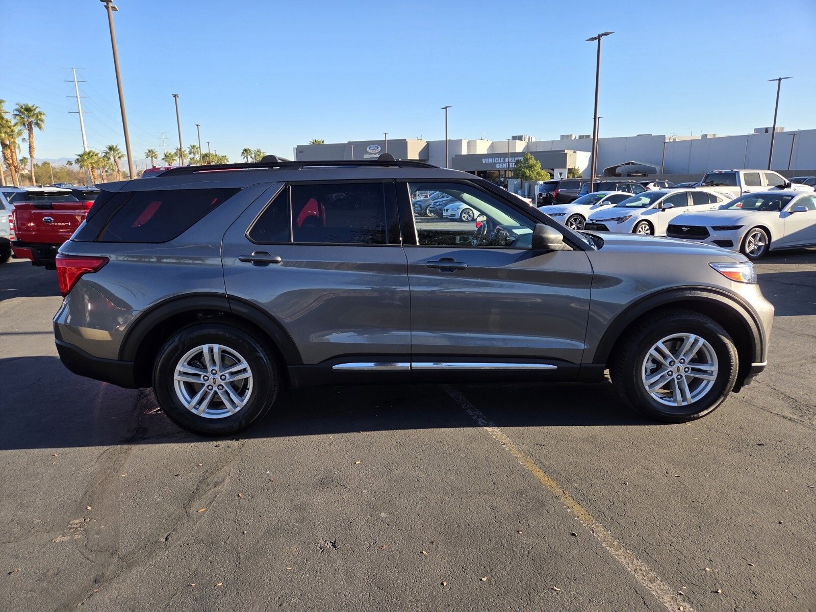 Certified 2022 Ford Explorer XLT w/ Equipment Group 202A image 6