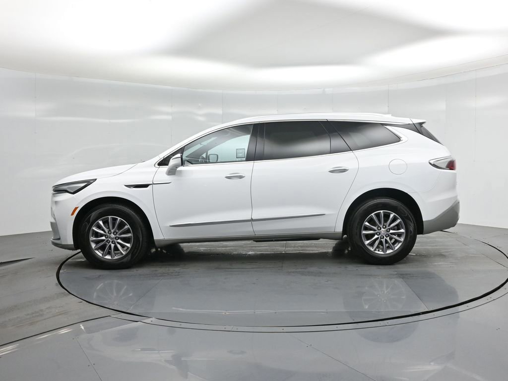 Used 2024 Buick Enclave Premium image 23