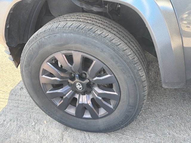 Used 2023 Toyota Tacoma Limited w/ Nightshade Package AWD/4WD image 6