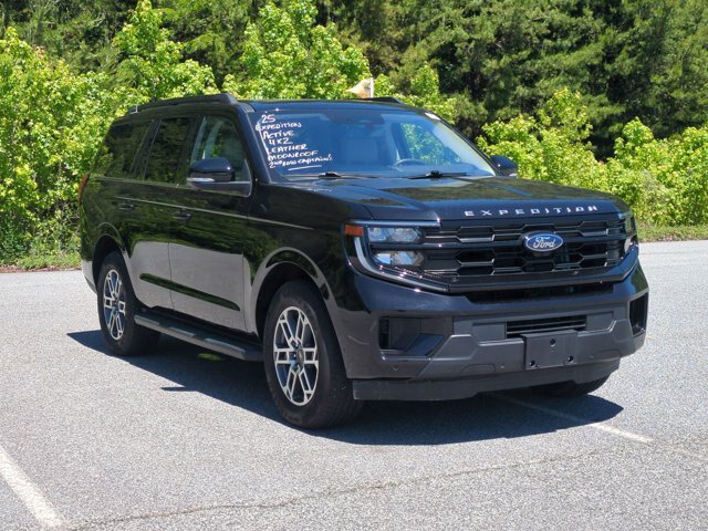 Certified 2025 Ford Expedition Active