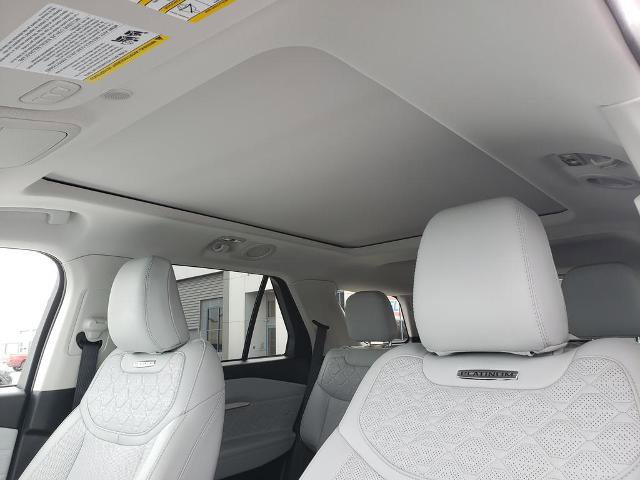 Certified 2025 Ford Explorer Platinum w/ Ultimate Package image 22