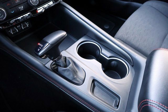 Used 2025 Dodge Durango GT image 35