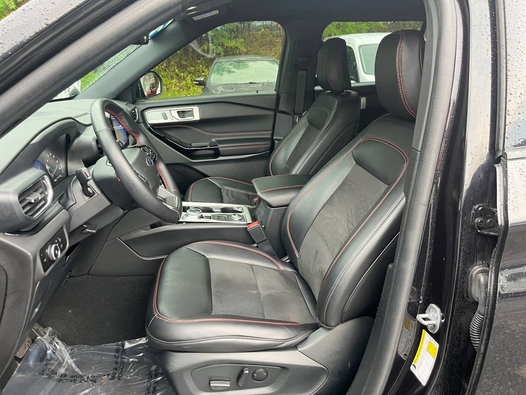 Certified 2023 Ford Explorer ST-Line w/ Class IV Trailer Tow Package AWD/4WD image 9