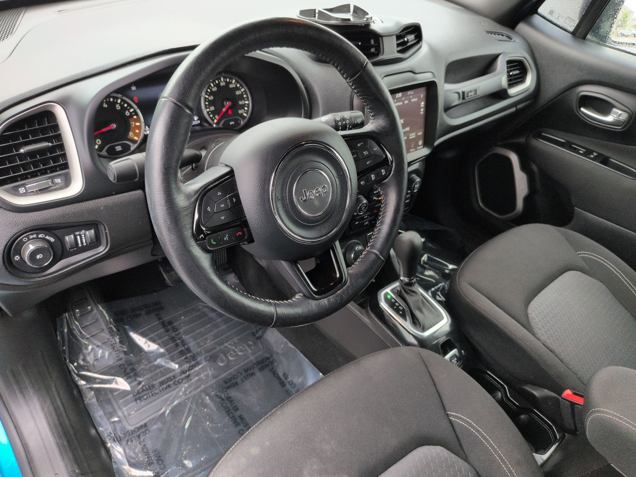 Used 2021 Jeep Renegade Latitude w/ Luxury Group II AWD/4WD image 17