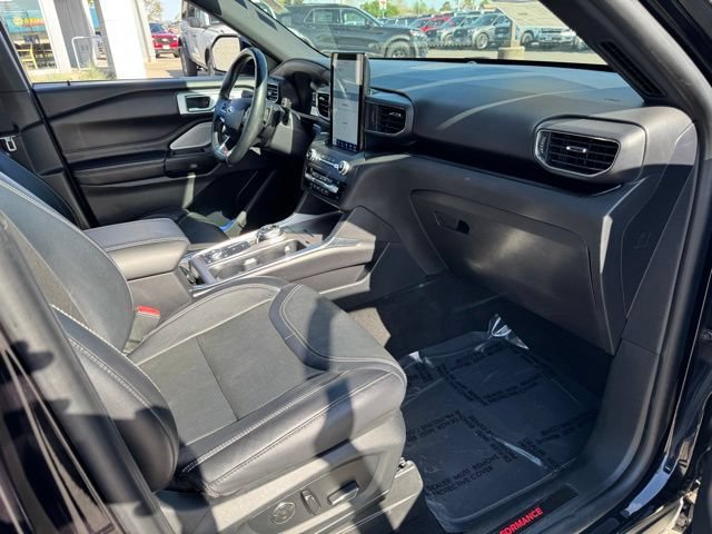 Certified 2020 Ford Explorer ST w/ Premium Technology Package AWD/4WD image 28