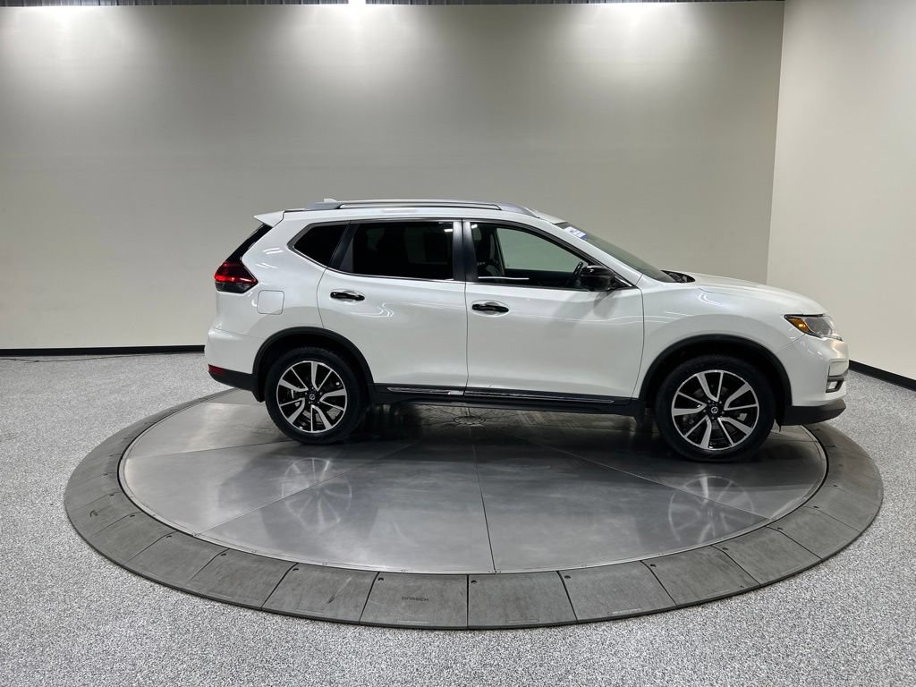 Used 2019 Nissan Rogue SL AWD/4WD image 6