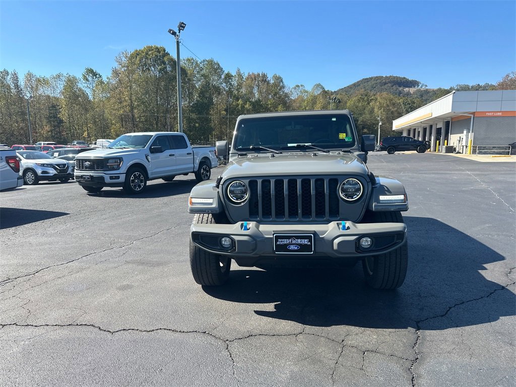 Used 2022 Jeep Wrangler Unlimited Sahara image 9