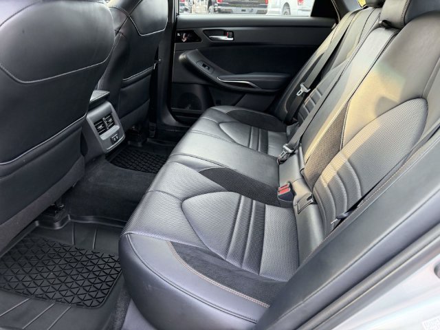 Used 2019 Toyota Avalon XSE w/ All Weather Liner Package FWD image 12