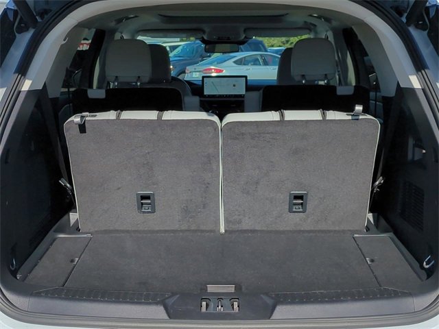 Certified 2025 Ford Explorer Platinum w/ Ultimate Package image 12