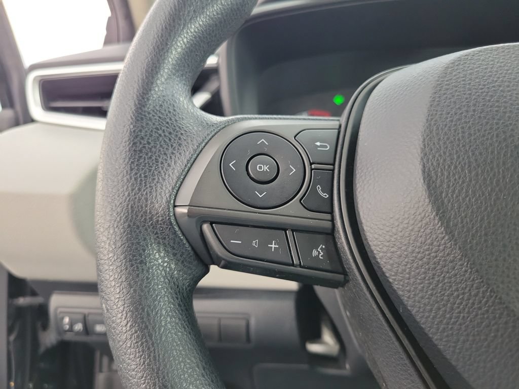 Used 2020 Toyota Corolla LE FWD image 24
